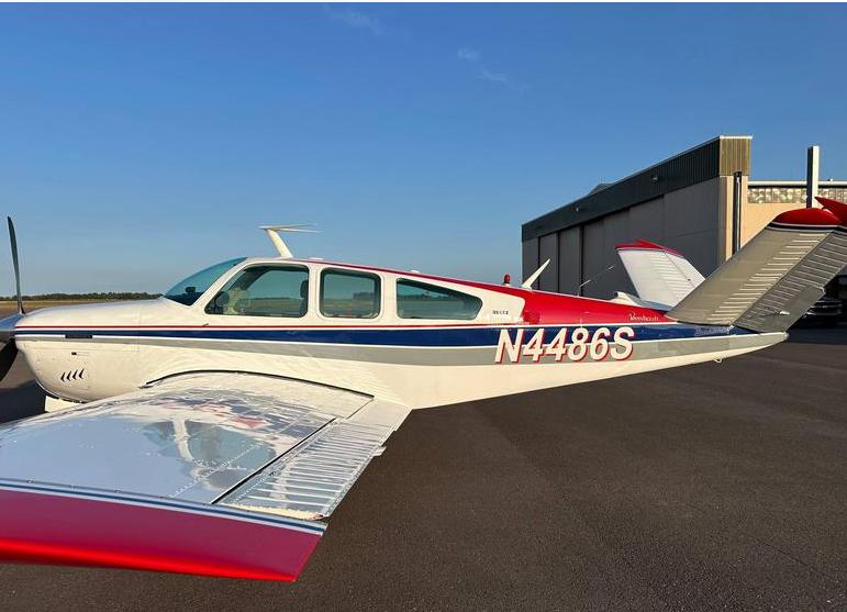 1975 Beech V35B Bonanza Photo 3