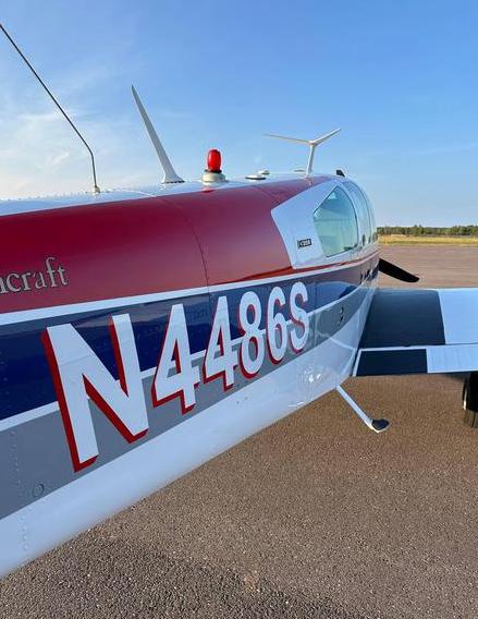 1975 Beech V35B Bonanza Photo 2