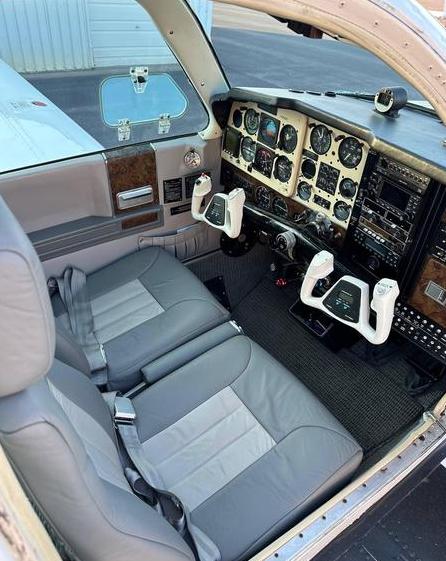 1975 Beech V35B Bonanza Photo 7