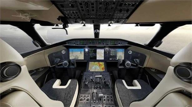 2023 BOMBARDIER GLOBAL 6500 Photo 5