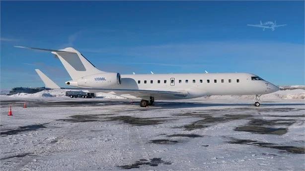 2023 BOMBARDIER GLOBAL 6500 Photo 2