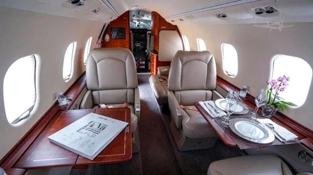 1999 LEARJET 60 Photo 3