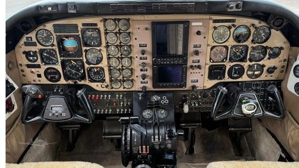 1981 BEECHCRAFT KING AIR E90 Photo 3