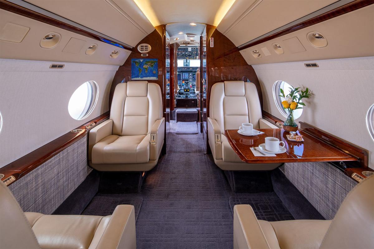 2001 Gulfstream G-IVSP Photo 4