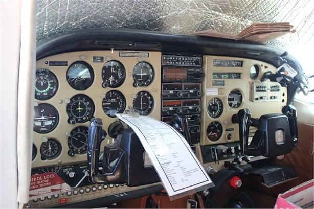 1976 CESSNA TURBO 210 Photo 5