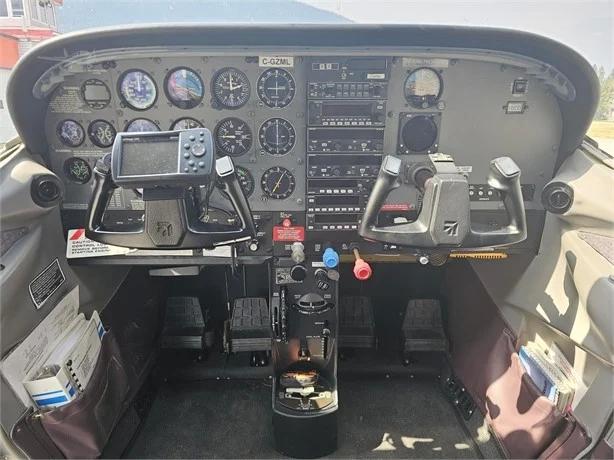 1998 CESSNA 182S SKYLANE Photo 5