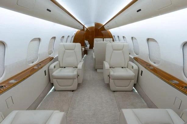 2012 BOMBARDIER GLOBAL 5000 Photo 4