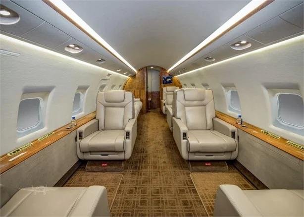 2000 BOMBARDIER CHALLENGER 604 Photo 3