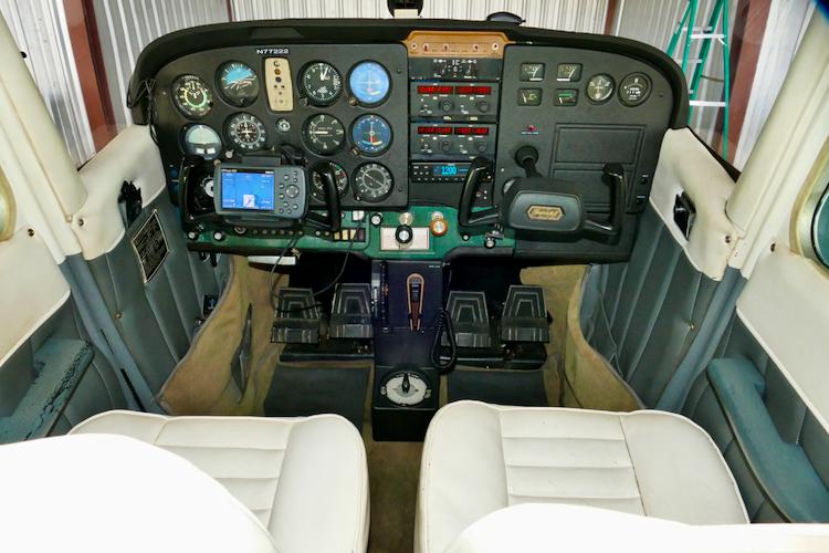 1974 Cessna 172M Skyhawk Photo 5