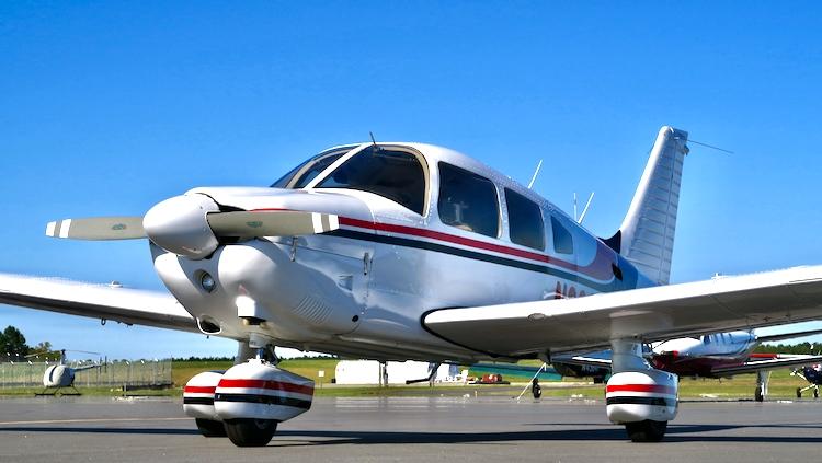 1980 Piper PA-28-181 Archer III Photo 7