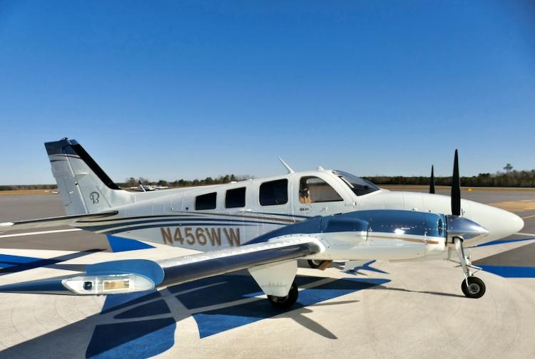 1982 Beechcraft 58P P-Baron Photo 2