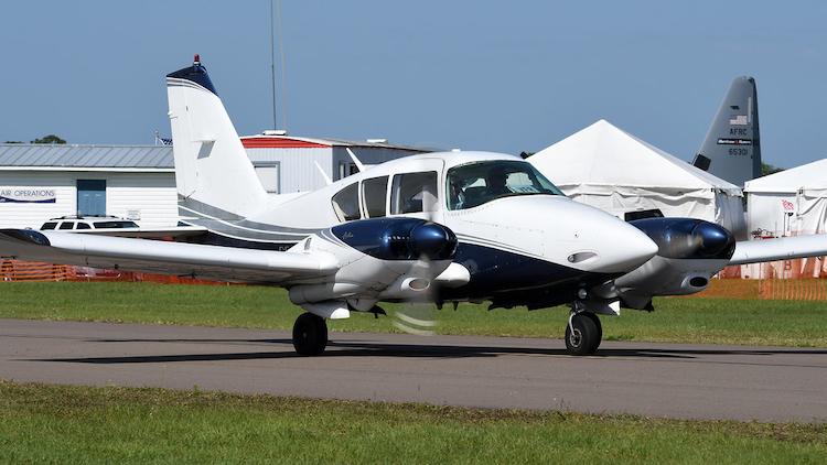 1961 Piper PA-23-250 Aztec Photo 4