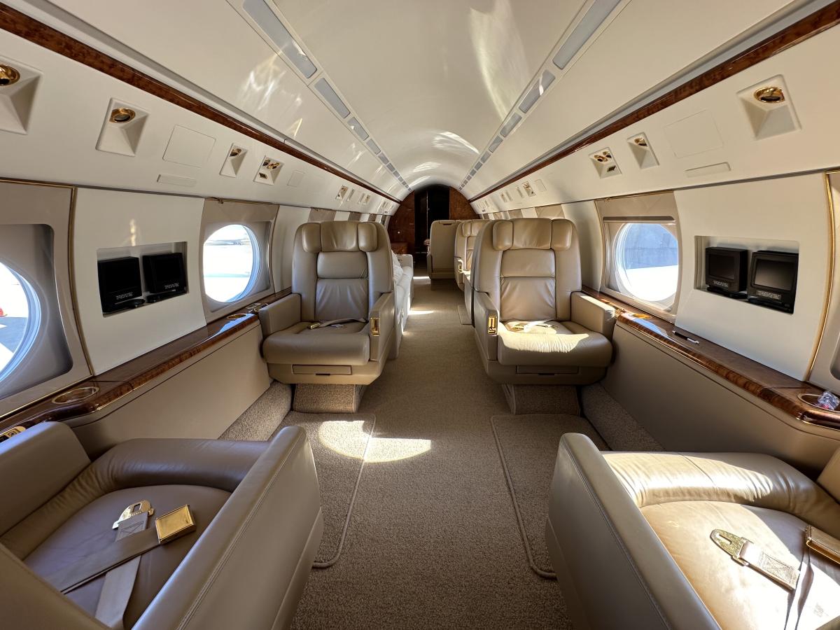 1999 Gulfstream G-IVSP Photo 3