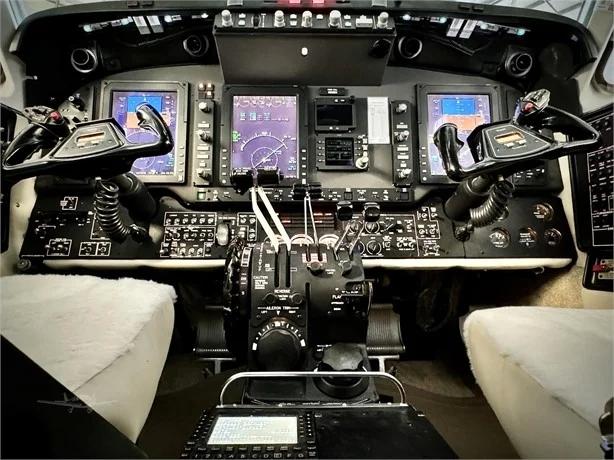 2008 BEECHCRAFT KING AIR B200GT Photo 5