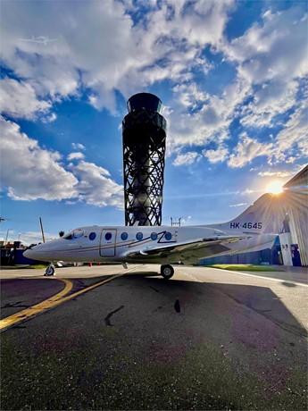 1998 BEECHCRAFT BEECHJET 400A Photo 2