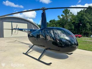 2007 Robinson R44 Photo 2