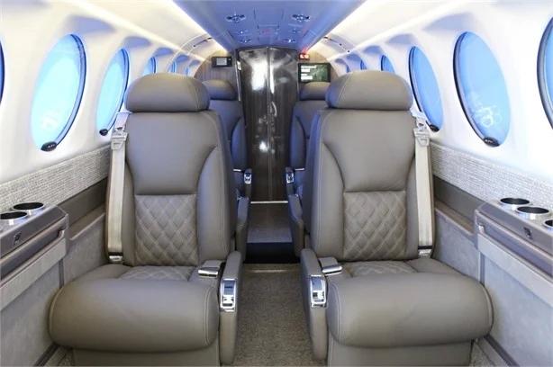 2008 BEECHCRAFT KING AIR 350 Photo 4