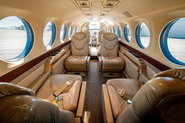 1997 BEECHCRAFT KING AIR 350 Photo 3