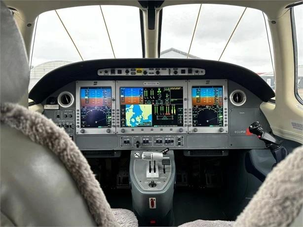 2007 ECLIPSE 500 Photo 5