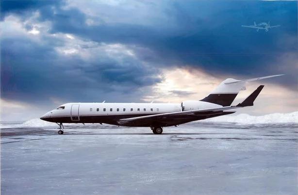 2013 BOMBARDIER GLOBAL 5000 Photo 3