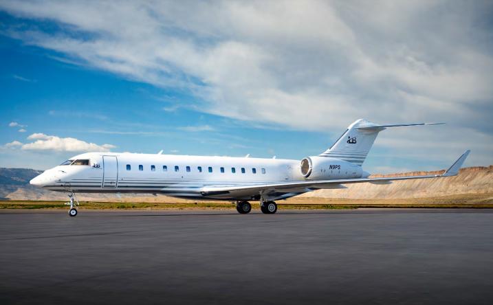 2014 Bombardier Global 6000 Photo 2