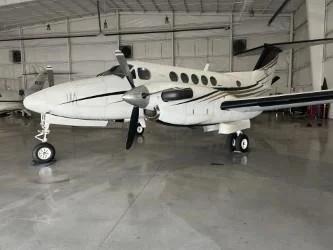 1983 BEECHCRAFT KING AIR B200 Photo 2