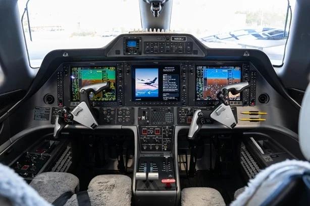 2009 EMBRAER PHENOM 100 Photo 5