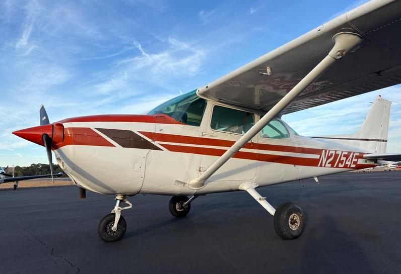 1979 Cessna 172N Photo 2