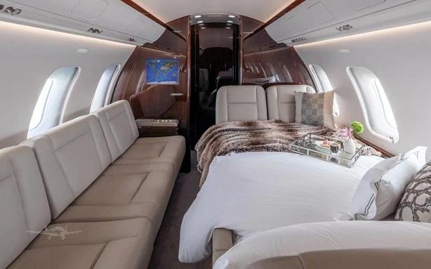 2009 BOMBARDIER CHALLENGER 605 Photo 6