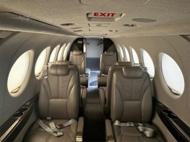 2021 BEECHCRAFT KING AIR 360 Photo 3