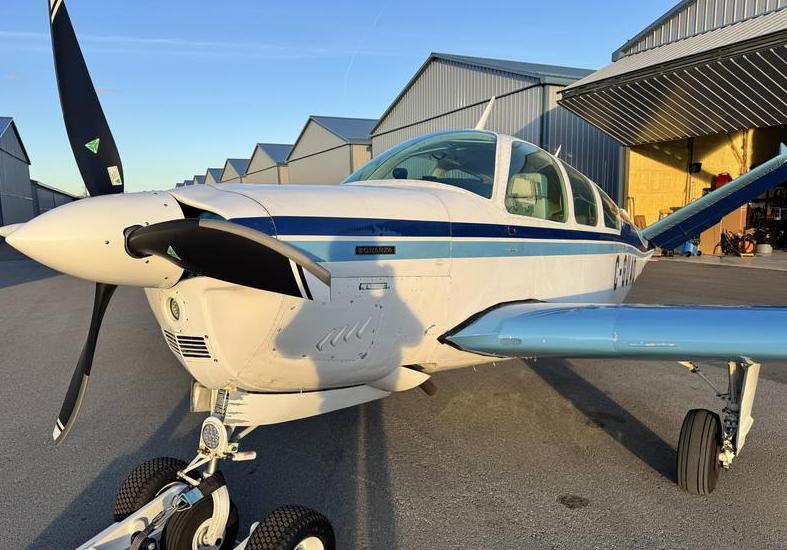 Beech V35B Bonanza Photo 5