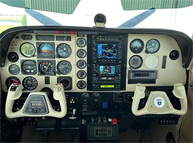 1987 BEECHCRAFT A36 BONANZA Photo 5