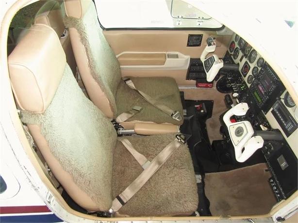 1987 BEECHCRAFT A36 BONANZA Photo 3