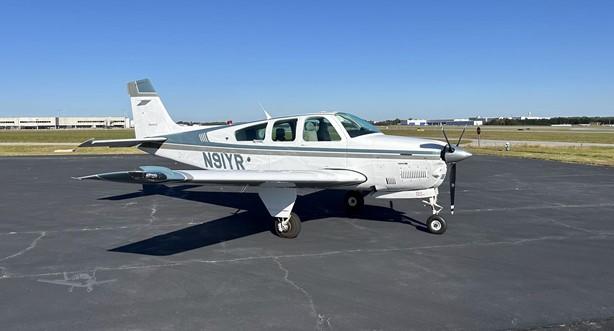 1991 BEECHCRAFT F33A BONANZA Photo 2