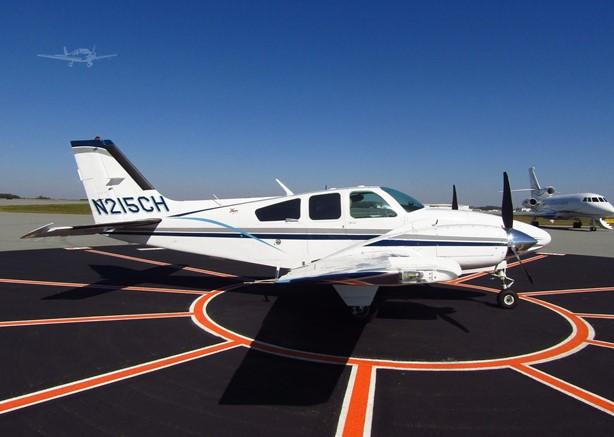 1977 BEECHCRAFT E55 BARON Photo 2