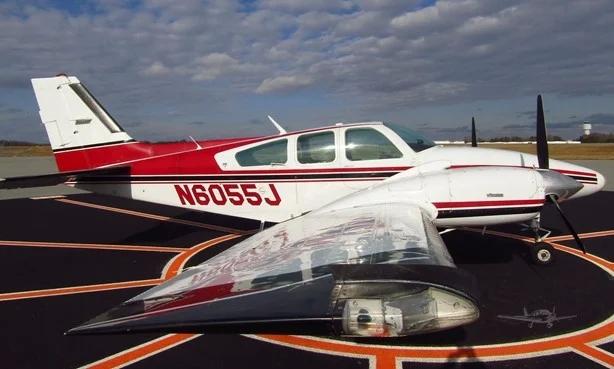 1979 BEECHCRAFT E55 BARON Photo 2