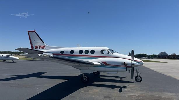 1977 BEECHCRAFT KING AIR E90 Photo 3