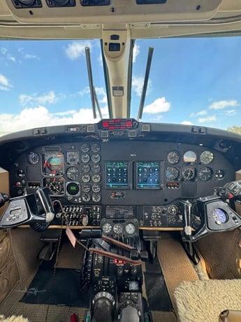 1988 BEECHCRAFT KING AIR 300 Photo 4