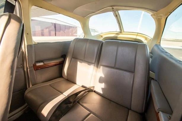 1982 CESSNA 172RG CUTLASS Photo 3