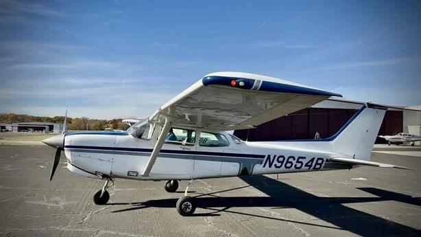 1981 CESSNA 172RG CUTLASS Photo 2