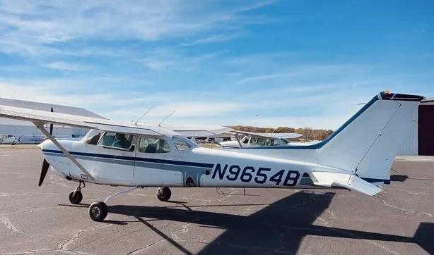 1981 CESSNA 172RG CUTLASS Photo 3