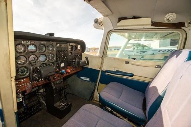 1981 CESSNA 172RG CUTLASS Photo 5