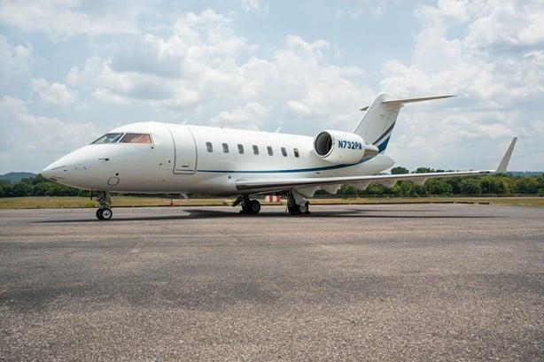 2013 BOMBARDIER CHALLENGER 605 Photo 2