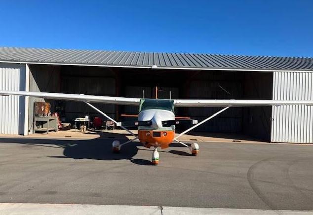 1975 CESSNA 182P Photo 2