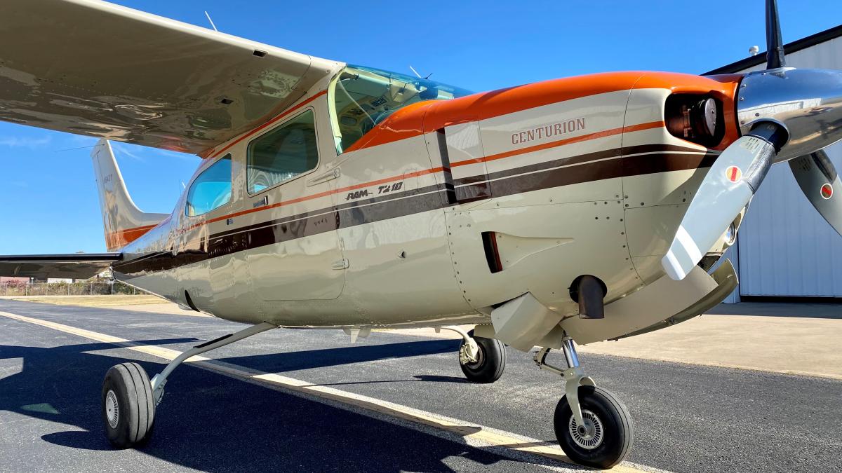 1981 Cessna T210N Photo 4