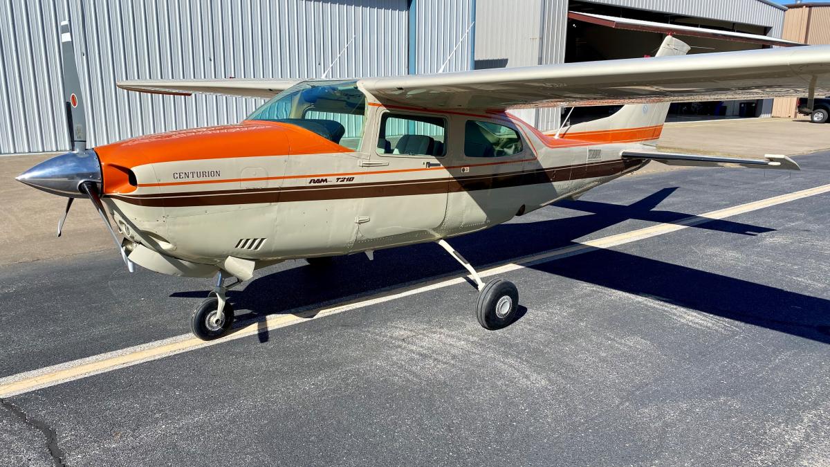 1981 Cessna T210N Photo 5