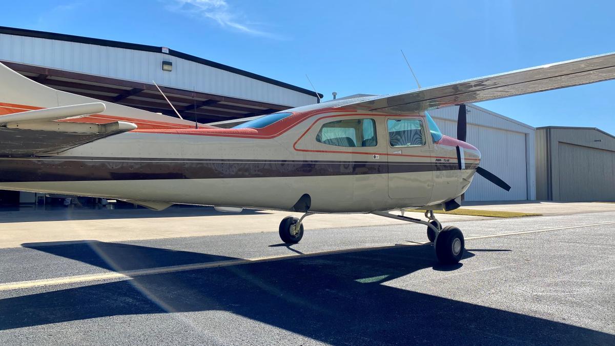 1981 Cessna T210N Photo 4