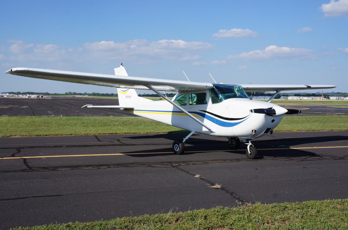 1965 Cessna 172 Skyhawk Photo 3