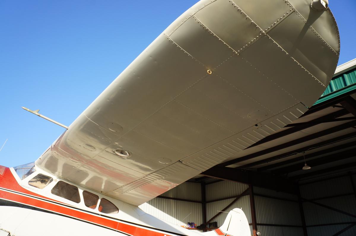 1950 Cessna 195A w/ 275HP Engine Photo 4