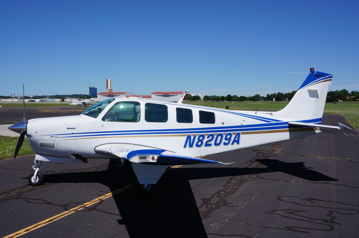 1993 Beechcraft A36 Bonanza Photo 2